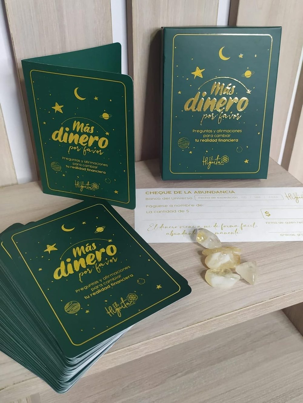 Kit del Oráculo Más Dinero Por Favor: caja de cartas, cheque de la abundancia y citrinos